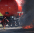 В Клинцах из-за пожара на нефтебазе эвакуировали жителей окрестных домов - Фото 1 - JustMedia