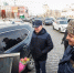 В рамках всероссийской акции МВД "8 Марта - в каждый дом" глава Екатеринбурга и начальник Госавтоинспекции поздравили женщин-водителей - ГУ МВД Свердловской области