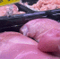 Главная картинка новости: Помидоры и мясо стали дешевле на Среднем Урале, а огурцы и картофель подорожали - Ngzt.Ru